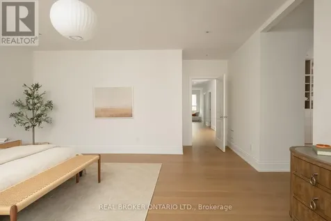 16 Glenshaw Crescent Toronto (o'connor-parkview) ON M4B 2C9