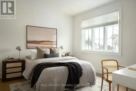 16 Glenshaw Crescent Toronto (o'connor-parkview) ON M4B 2C9