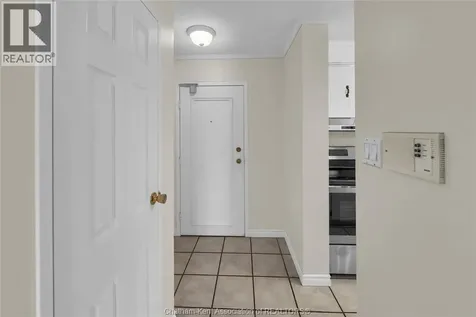 975 Grand Avenue West Chatham ON N7L 4Z6