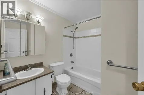 975 Grand Avenue West Chatham ON N7L 4Z6
