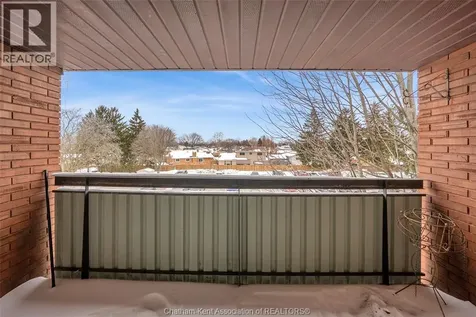 975 Grand Avenue West Chatham ON N7L 4Z6