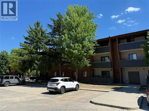 975 Grand Avenue West Chatham ON N7L 4Z6