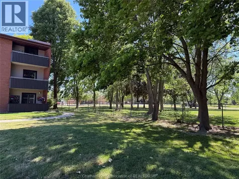 975 Grand Avenue West Chatham ON N7L 4Z6