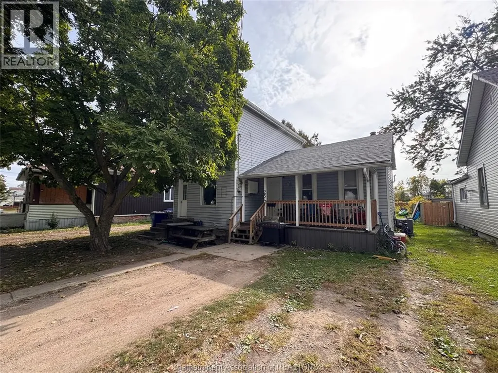 254 Park Street Chatham ON N7M 3S3