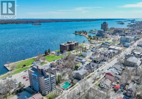 109 King Street East Brockville ON K6V 1B8