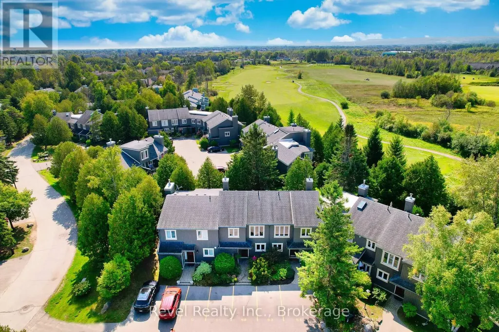 145 Fairway Crescent Collingwood ON L9Y 5B4