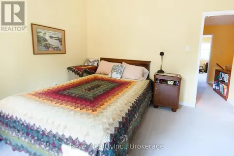 145 Fairway Crescent Collingwood ON L9Y 5B4