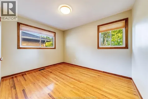 127 Coverdale Street Chatham ON N7L 2V1