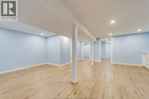 127 Coverdale Street Chatham ON N7L 2V1