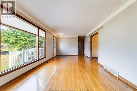 127 Coverdale Street Chatham ON N7L 2V1