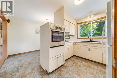 127 Coverdale Street Chatham ON N7L 2V1