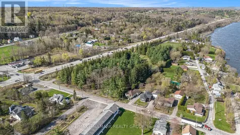 942 Cameron Street Ottawa ON K4C 1C6