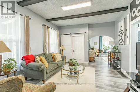 52 Princess Avenue St. Thomas ON N5R 2V7