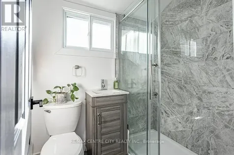 52 Princess Avenue St. Thomas ON N5R 2V7
