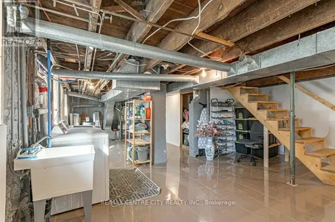 52 Princess Avenue St. Thomas ON N5R 2V7