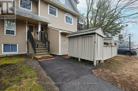 604 Tanguay Court Ottawa ON K2L 3X3