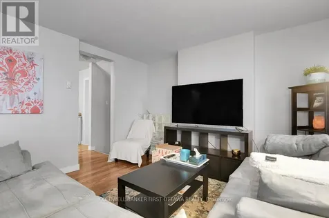 604 Tanguay Court Ottawa ON K2L 3X3