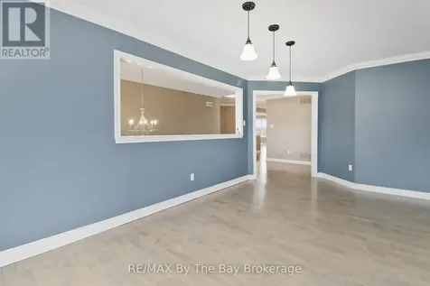70 Fairway Crescent Wasaga Beach ON L9Z 1B8