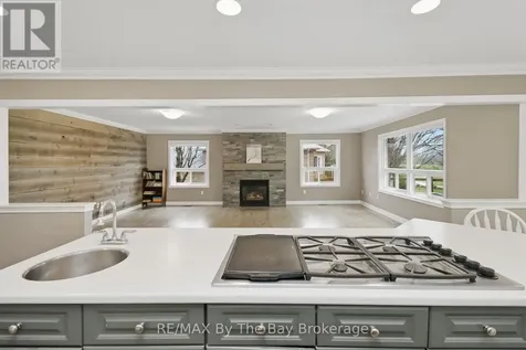 70 Fairway Crescent Wasaga Beach ON L9Z 1B8