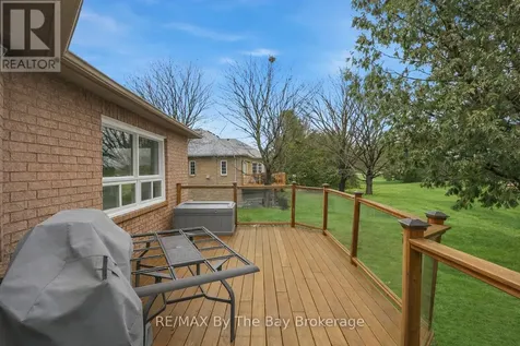 70 Fairway Crescent Wasaga Beach ON L9Z 1B8