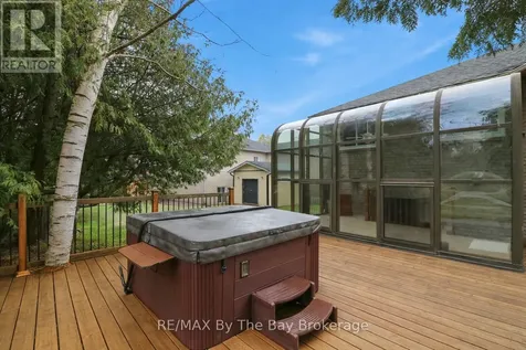 70 Fairway Crescent Wasaga Beach ON L9Z 1B8
