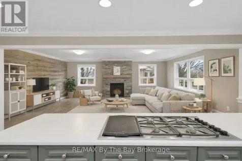 70 Fairway Crescent Wasaga Beach ON L9Z 1B8