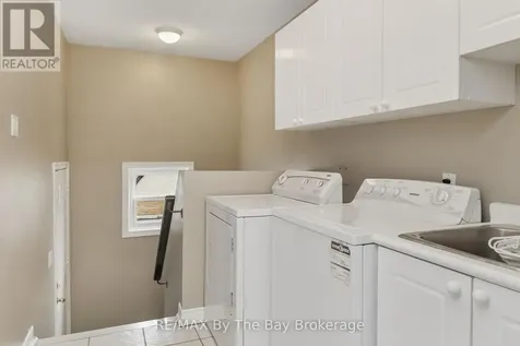 70 Fairway Crescent Wasaga Beach ON L9Z 1B8