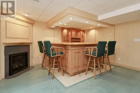 70 Fairway Crescent Wasaga Beach ON L9Z 1B8