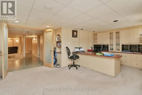 70 Fairway Crescent Wasaga Beach ON L9Z 1B8