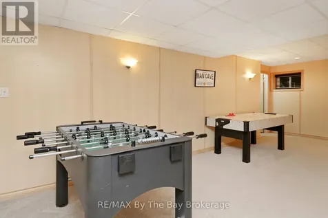 70 Fairway Crescent Wasaga Beach ON L9Z 1B8
