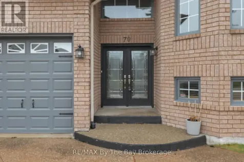 70 Fairway Crescent Wasaga Beach ON L9Z 1B8