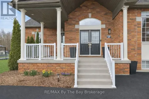 10 Basswood Drive Wasaga Beach ON L9Z 0A9