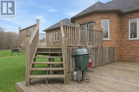 10 Basswood Drive Wasaga Beach ON L9Z 0A9