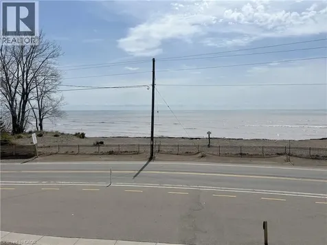 12 Erie Boulevard Long Point ON N0E 1M0