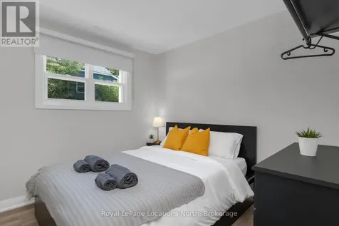 148 Mosley Street Wasaga Beach ON L9Z 2K1