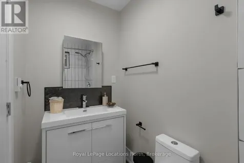 148 Mosley Street Wasaga Beach ON L9Z 2K1