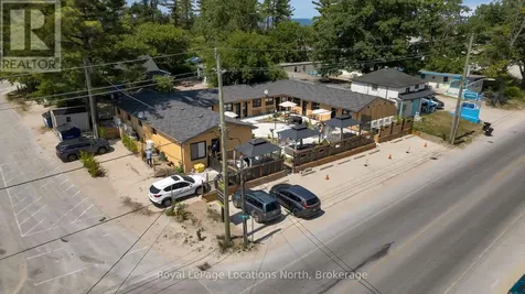 148 Mosley Street Wasaga Beach ON L9Z 2K1