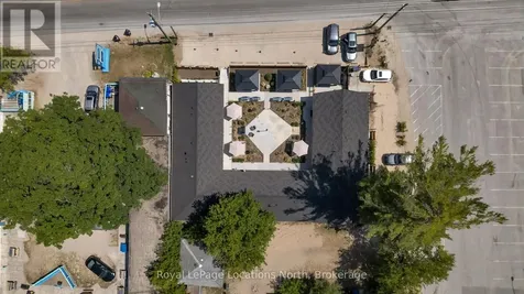 148 Mosley Street Wasaga Beach ON L9Z 2K1