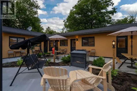 148 Mosley Street Wasaga Beach ON L9Z 2K1