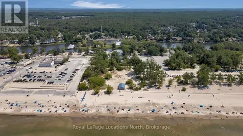 148 Mosley Street Wasaga Beach ON L9Z 2K1