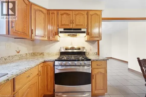 18 Marcel Place Hamilton ON L9B 1W3