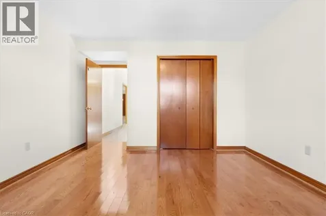 18 Marcel Place Hamilton ON L9B 1W3