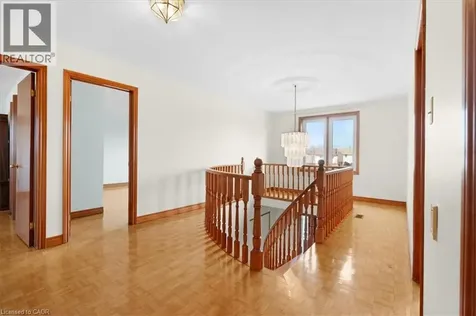 18 Marcel Place Hamilton ON L9B 1W3