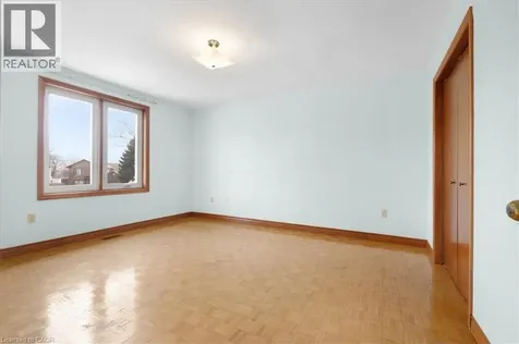 18 Marcel Place Hamilton ON L9B 1W3