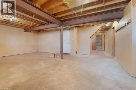 18 Marcel Place Hamilton ON L9B 1W3