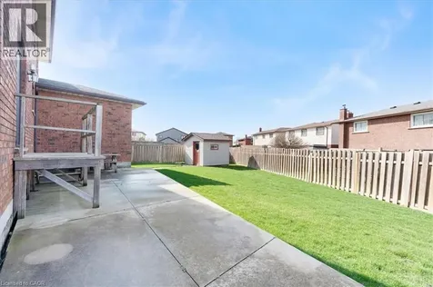 18 Marcel Place Hamilton ON L9B 1W3