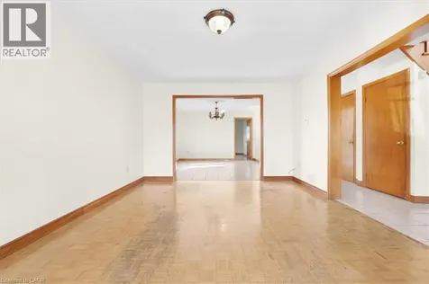 18 Marcel Place Hamilton ON L9B 1W3