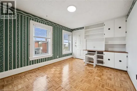 96 Glenmorris Street Cambridge ON N1S 2Y9