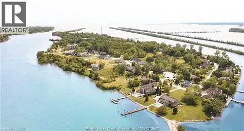 329 Crystal Bay Drive Amherstburg ON N9V 4A7