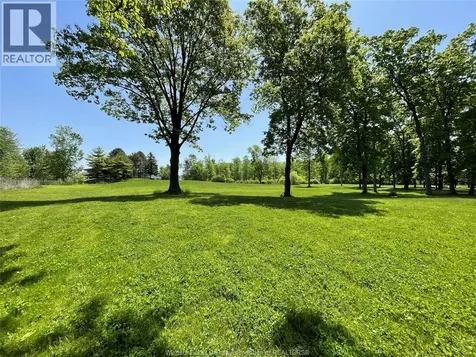 329 Crystal Bay Drive Amherstburg ON N9V 4A7